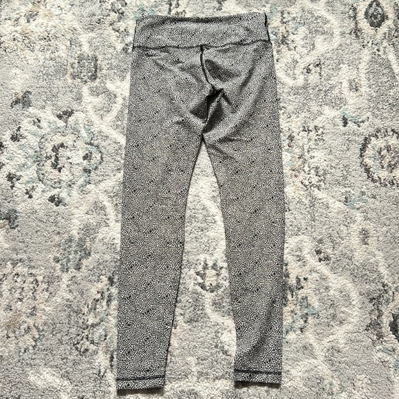 Lululemon Wunder Under Leggings - Picture 7 of 13